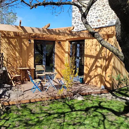 La Maisonnette Sous Le Cerisier *