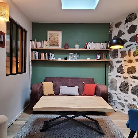 La Maisonnette Sous Le Cerisier Bergonne